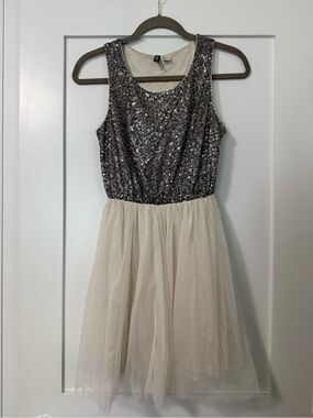 H&M Silver Sequin Ivory Tulle Mini Party Dress